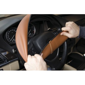 COUVRE-VOLANT COMFORT GRIP MARRON M 37-38CM