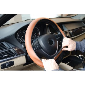 COUVRE-VOLANT COMFORT GRIP MARRON/NOIR L 39-40CM