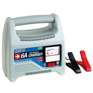 CHARGEUR DE BATTERIE 6A/12V