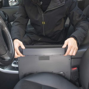 TABLETTE MULTI-USAGE SUR VOLANT