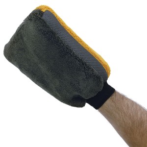 GANT DE LAVAGE EN MICRFOBIRE 26*18CM BILLIONAIRE