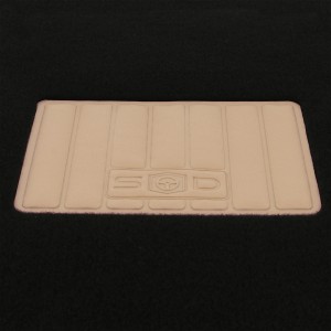 JEU DE TAPIS MOQUETTE 400G/M2 DRIVE NOIR/BEIGE 4PCS