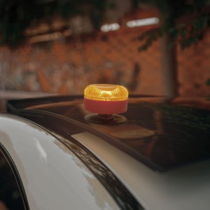VENTOUSE POUR TOIT EN VITRE OU CARROSSERIE EN ALUMINIUM